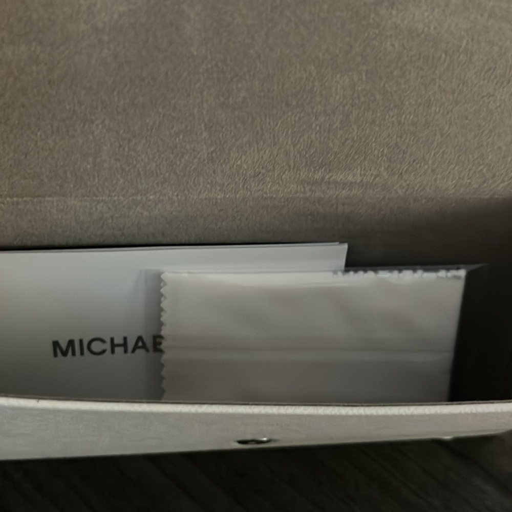 Michael Kors Chelsea Avaitors Plum / Purple - Picture 5 of 5